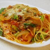 春、菜の花＆ベーコンのトマトソースパスタ